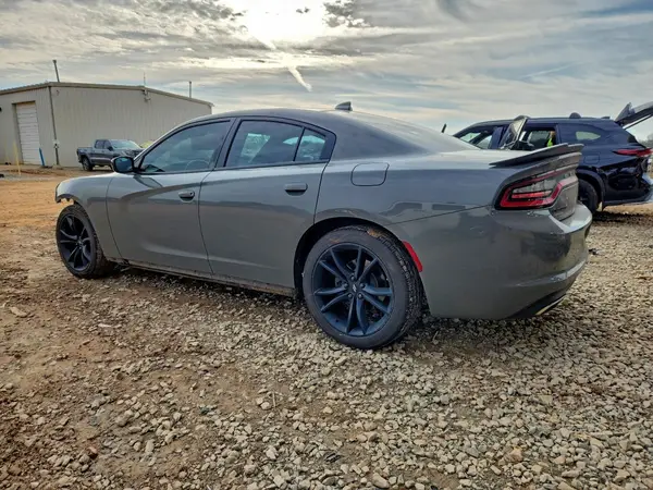 2C3CDXHG9HH652980 2017 DODGE CHARGER - Image 2