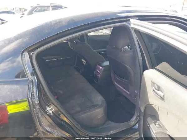 2C3CDXHG9JH138987 2018 DODGE CHARGER - Image 8
