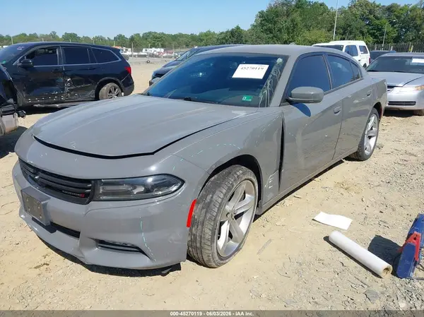 2C3CDXHG9JH157944 2018 DODGE CHARGER - Image 2
