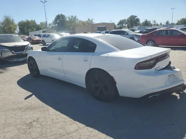 2C3CDXHG9JH174338 2018 DODGE CHARGER - Image 2