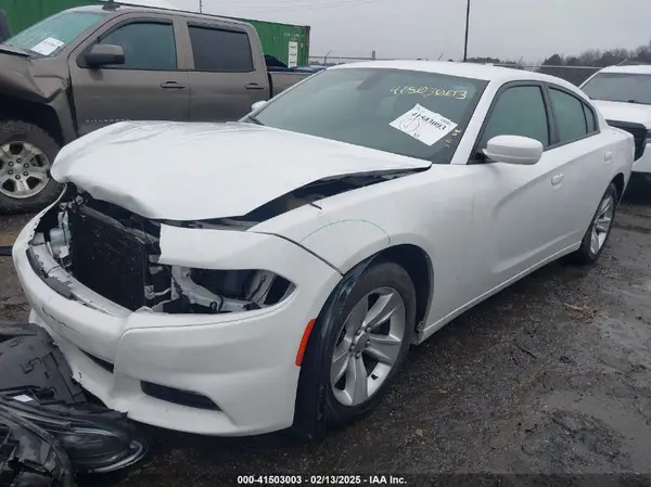 2C3CDXHG9JH176025 2018 DODGE CHARGER - Image 2