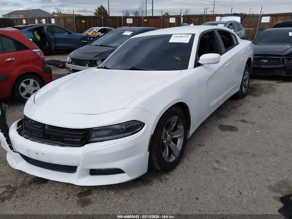 2C3CDXHG9JH176395 2018 DODGE CHARGER - Image 2