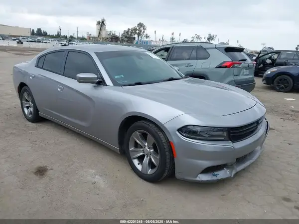 2C3CDXHG9JH215809 2018 DODGE CHARGER - Image 1