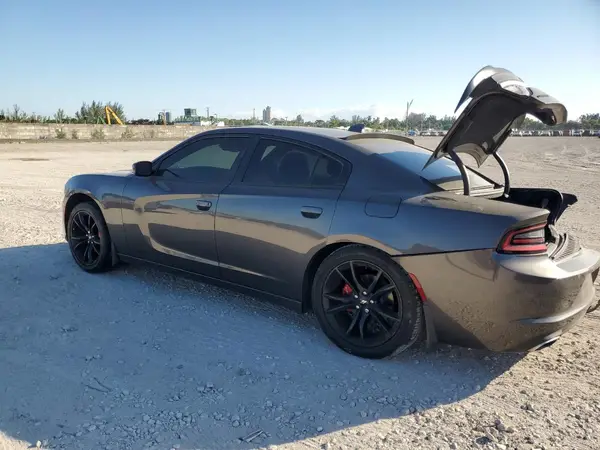 2C3CDXHG9JH253122 2018 DODGE CHARGER - Image 2