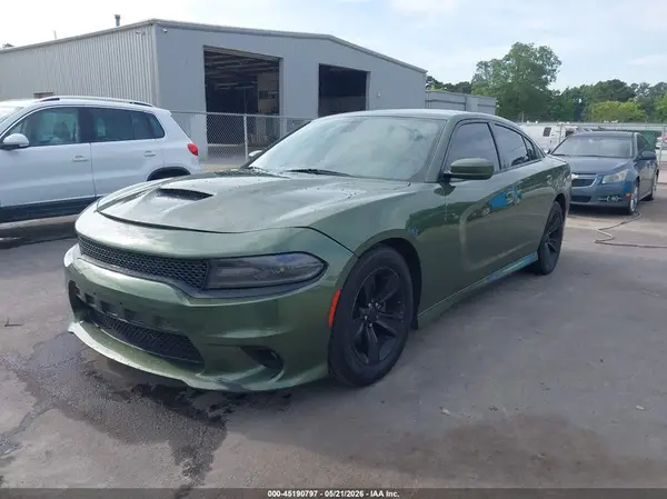 2C3CDXHG9JH253489 2018 DODGE CHARGER - Image 2