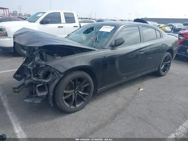 2C3CDXHG9JH281342 2018 DODGE CHARGER - Image 2