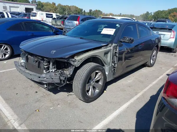 2C3CDXHG9JH314730 2018 DODGE CHARGER - Image 2