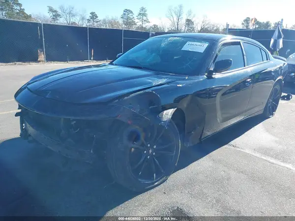 2C3CDXHG9JH336825 2018 DODGE CHARGER - Image 2