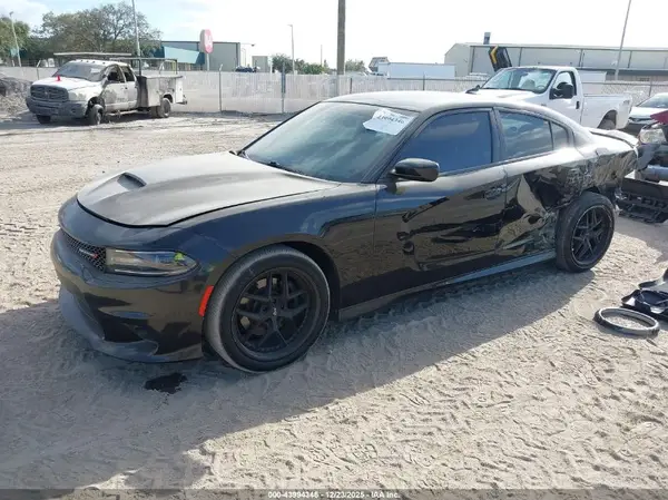 2C3CDXHG9KH688997 2019 DODGE CHARGER - Image 2