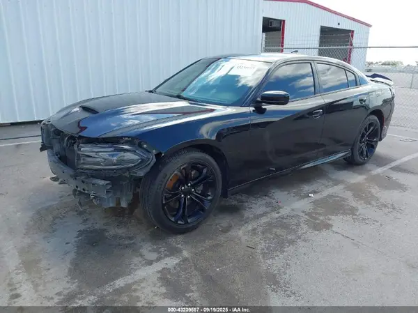 2C3CDXHG9LH142346 2020 DODGE CHARGER - Image 2