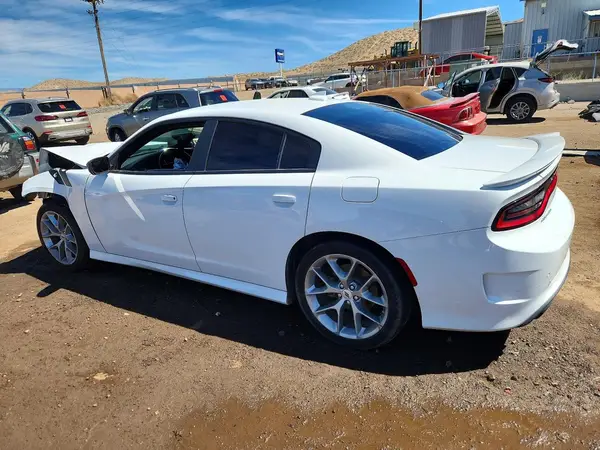 2C3CDXHG9PH655845 2023 DODGE CHARGER - Image 2