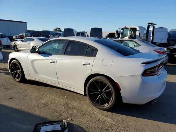 2C3CDXHGXGH246947 2016 DODGE CHARGER - Image 2