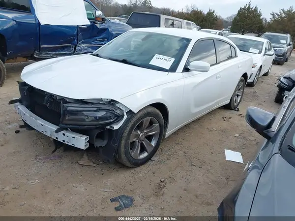 2C3CDXHGXGH277003 2016 DODGE CHARGER - Image 2