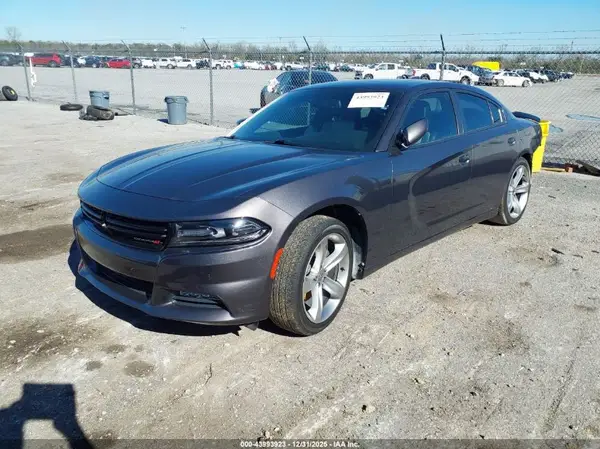 2C3CDXHGXHH504563 2017 DODGE CHARGER - Image 2