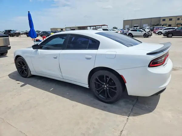 2C3CDXHGXHH537935 2017 DODGE CHARGER - Image 2