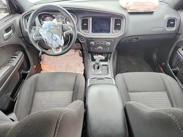 2C3CDXHGXHH556615 2017 DODGE CHARGER - Image 8