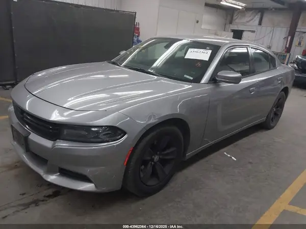 2C3CDXHGXHH562561 2017 DODGE CHARGER - Image 2