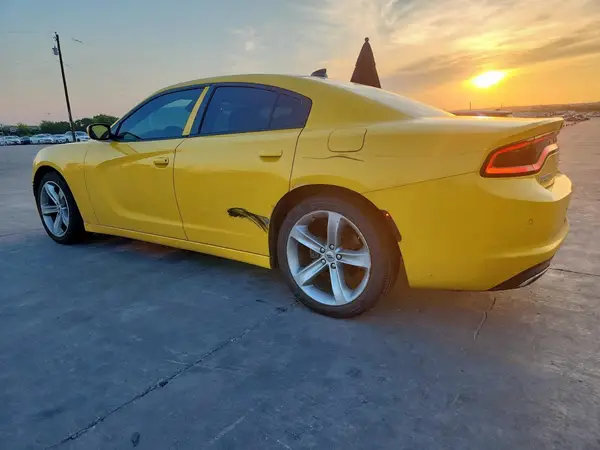 2C3CDXHGXHH642295 2017 DODGE CHARGER - Image 2