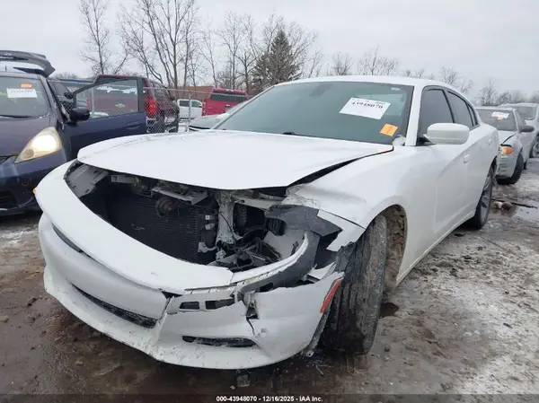 2C3CDXHGXJH125228 2018 DODGE CHARGER - Image 2