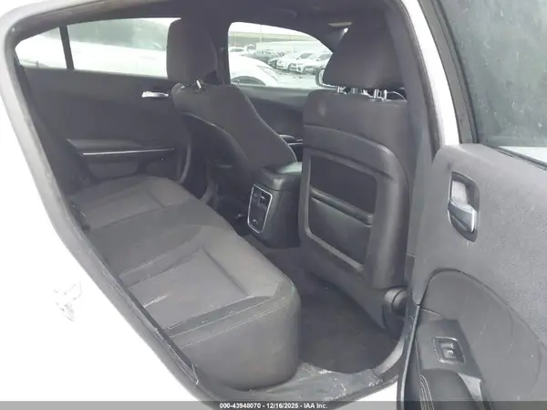 2C3CDXHGXJH125228 2018 DODGE CHARGER - Image 8