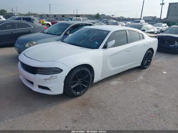 2C3CDXHGXJH143518 2018 DODGE CHARGER - Image 2