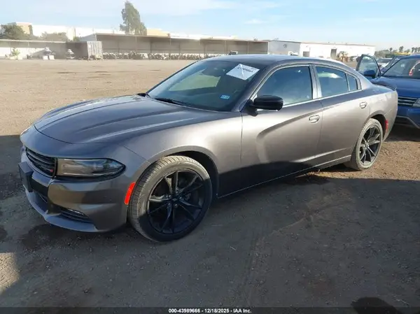 2C3CDXHGXJH152154 2018 DODGE CHARGER - Image 2