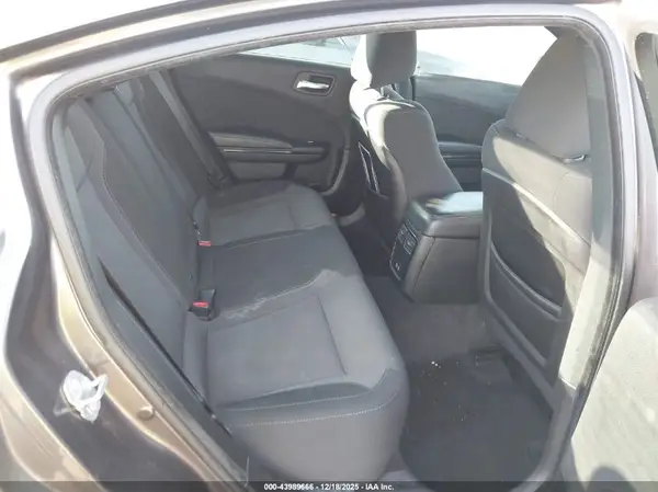 2C3CDXHGXJH152154 2018 DODGE CHARGER - Image 8