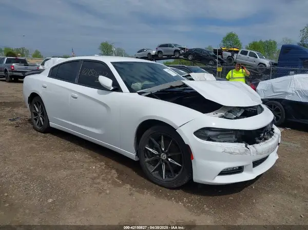 2C3CDXHGXJH176518 2018 DODGE CHARGER - Image 1