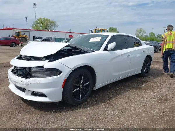2C3CDXHGXJH176518 2018 DODGE CHARGER - Image 2