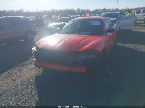 2C3CDXHGXJH196753 2018 DODGE CHARGER - Image 2