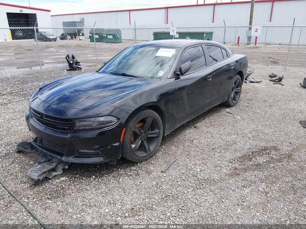 2C3CDXHGXJH273945 2018 DODGE CHARGER - Image 2