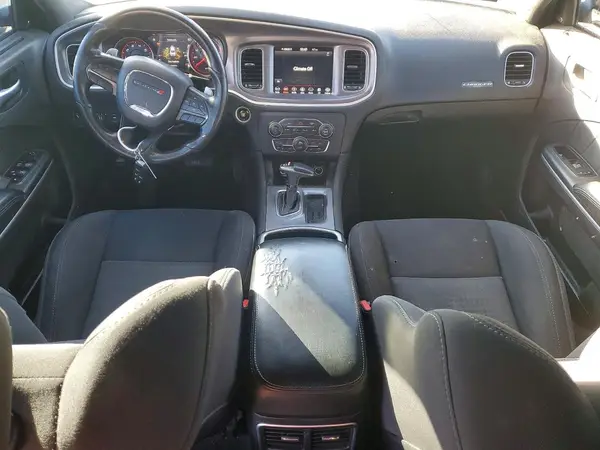 2C3CDXHGXKH585104 2019 DODGE CHARGER - Image 8