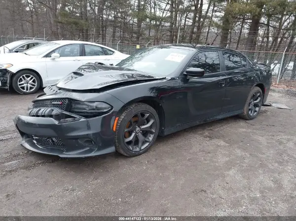 2C3CDXHGXKH674400 2019 DODGE CHARGER - Image 2