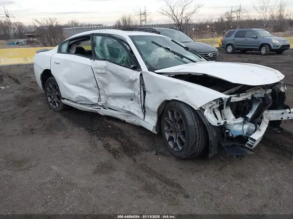 2C3CDXJG0JH274242 2018 DODGE CHARGER - Image 1
