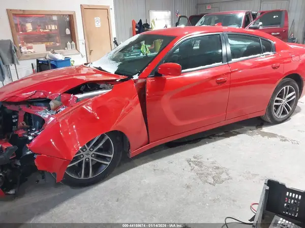 2C3CDXJG0KH631131 2019 DODGE CHARGER - Image 2