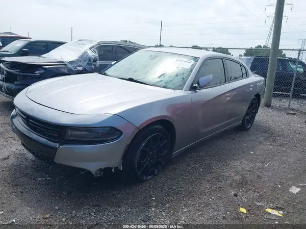 2C3CDXJG1HH564001 2017 DODGE CHARGER - Image 2