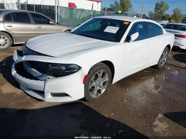 2C3CDXJG2GH277605 2016 DODGE CHARGER - Image 2
