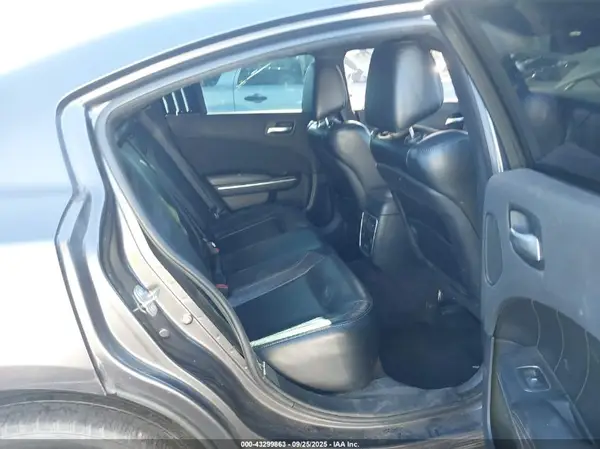 2C3CDXJG2HH557803 2017 DODGE CHARGER - Image 8
