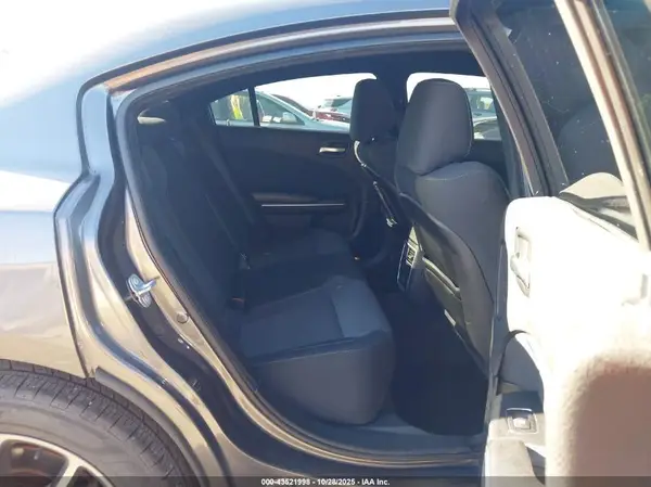 2C3CDXJG2HH653267 2017 DODGE CHARGER - Image 8