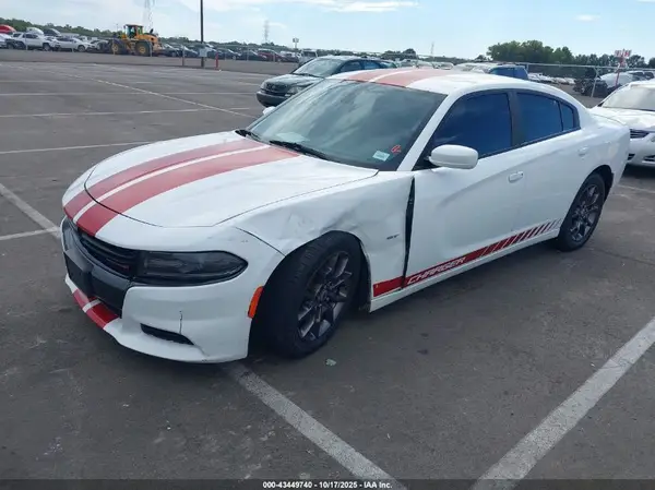 2C3CDXJG2JH324042 2018 DODGE CHARGER - Image 2