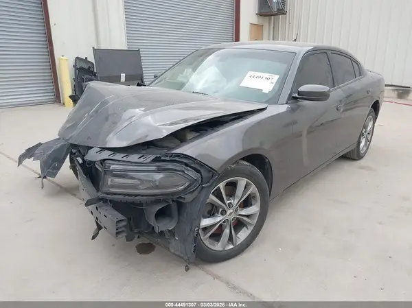 2C3CDXJG3LH105030 2020 DODGE CHARGER - Image 2