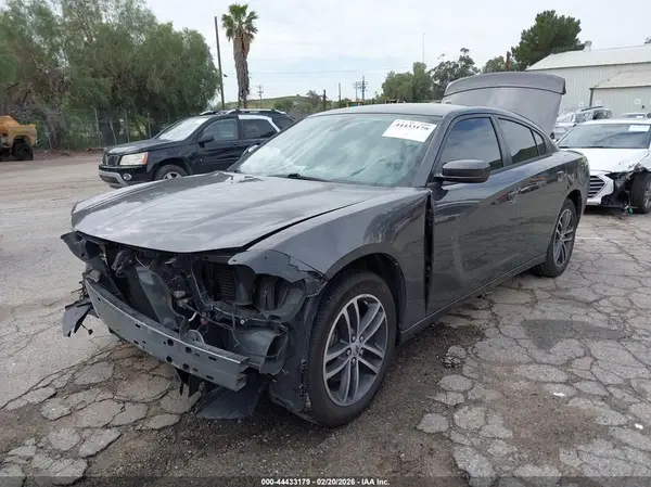 2C3CDXJG4KH533168 2019 DODGE CHARGER - Image 2