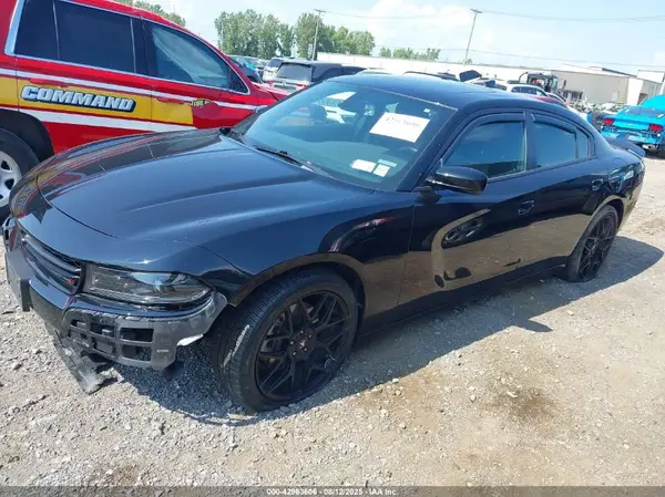 2C3CDXJG6PH519988 2023 DODGE CHARGER - Image 2