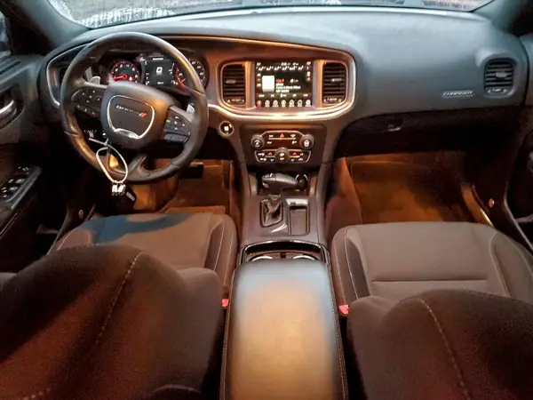 2C3CDXJG7HH557893 2017 DODGE CHARGER - Image 8