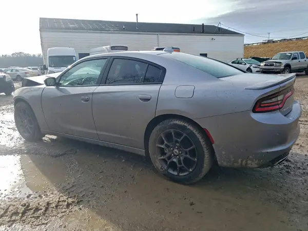 2C3CDXJG7JH189589 2018 DODGE CHARGER - Image 2