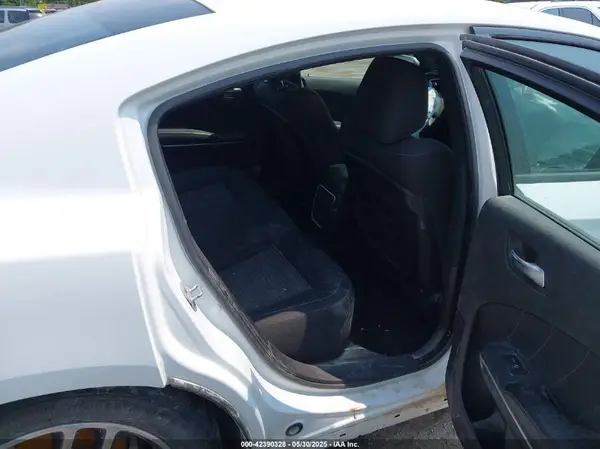 2C3CDXJG7KH758037 2019 DODGE CHARGER - Image 8