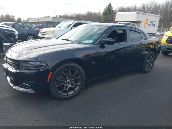 2C3CDXJG9JH158988 2018 DODGE CHARGER - Image 2