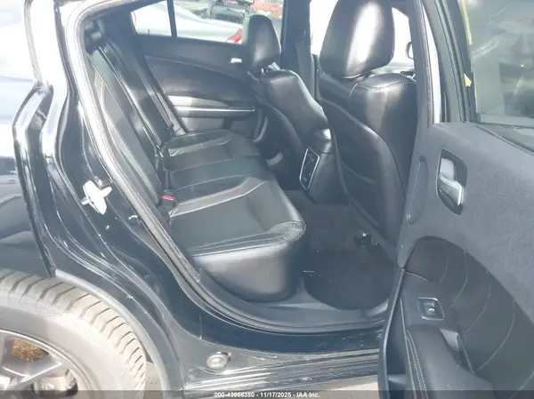 2C3CDXJG9JH158988 2018 DODGE CHARGER - Image 8