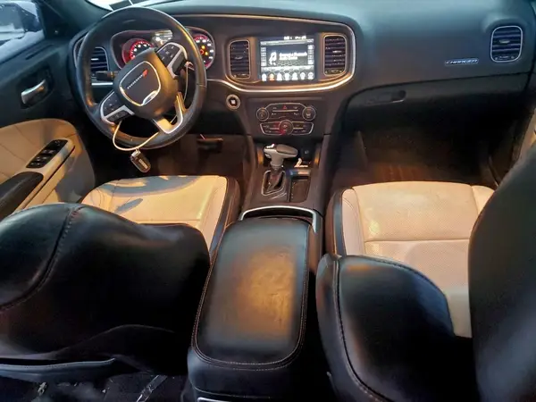 2C3CDXJGXHH551893 2017 DODGE CHARGER - Image 8