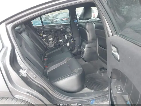 2C3CDXJGXJH189649 2018 DODGE CHARGER - Image 8